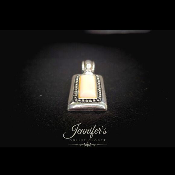 3/$25 Premier Designs Mother of Pearl Pendant - Picture 5 of 10